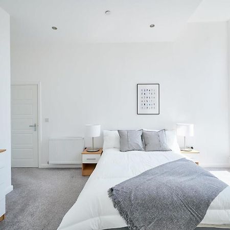 Modern 2 Bedroom Apartment In Preston بريستون المظهر الخارجي الصورة