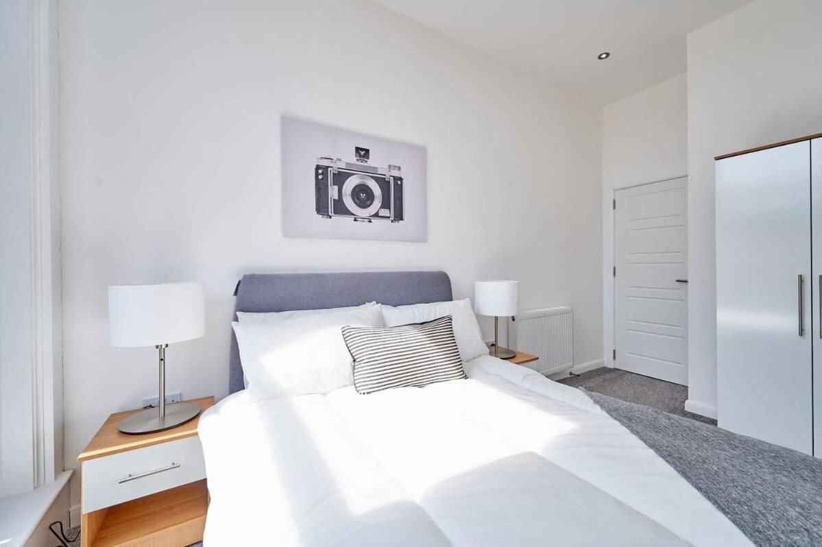 Modern 2 Bedroom Apartment In Preston بريستون المظهر الخارجي الصورة