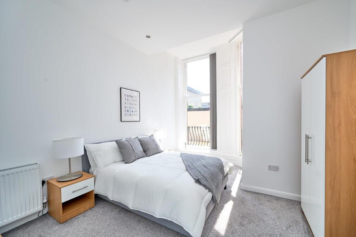 Modern 2 Bedroom Apartment In Preston بريستون المظهر الخارجي الصورة